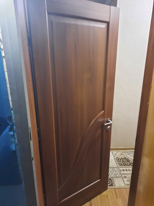 Продам дверь входную