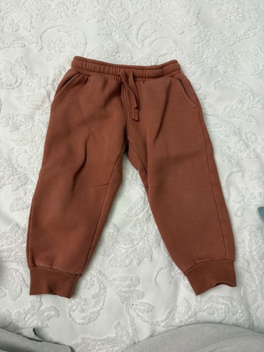 Детская одежда: 2 двойки, 2 брюки