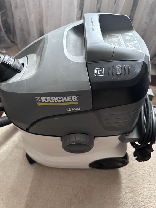 Моющий пылисос керхер