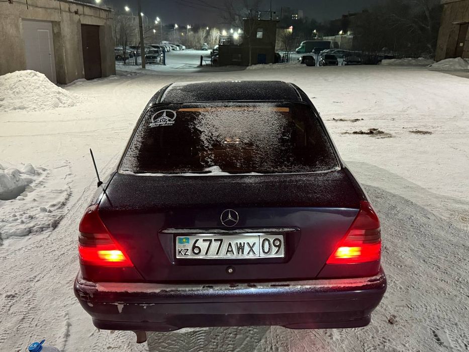 Mersedes-Benz C200 W202