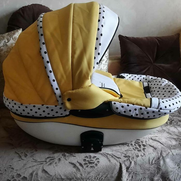 Продам коляску 3в1