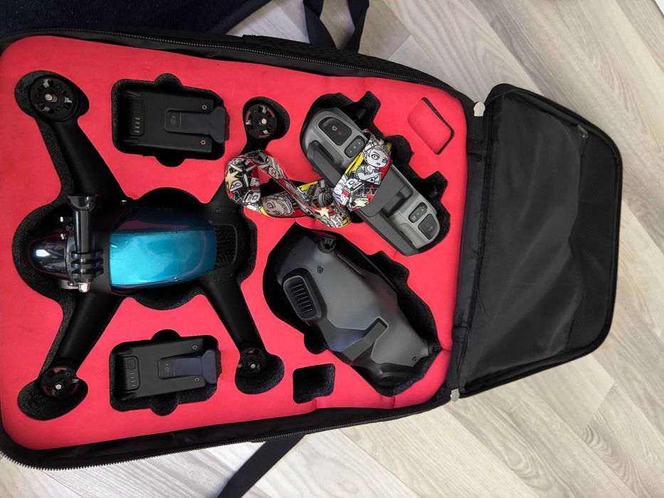 Setup complet Drona Digitala DJI FPV - Integra, controller, 3 baterii