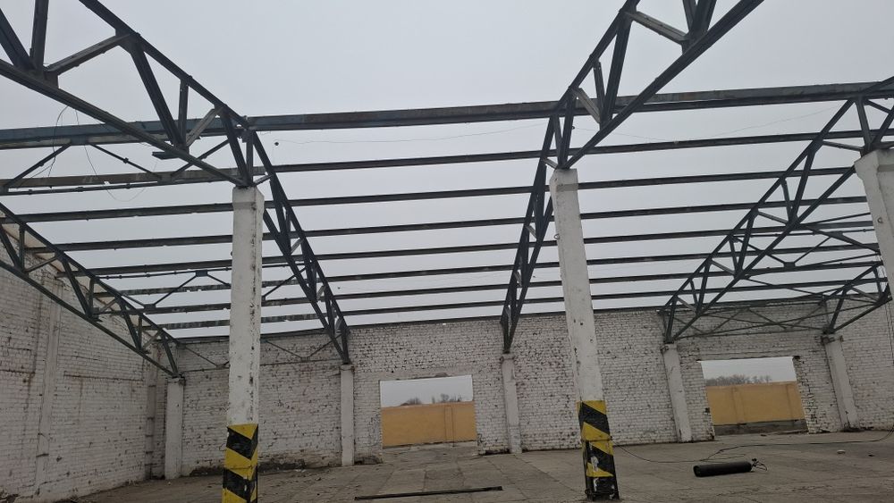 Ferma sotiladi,  holati yaxshi.