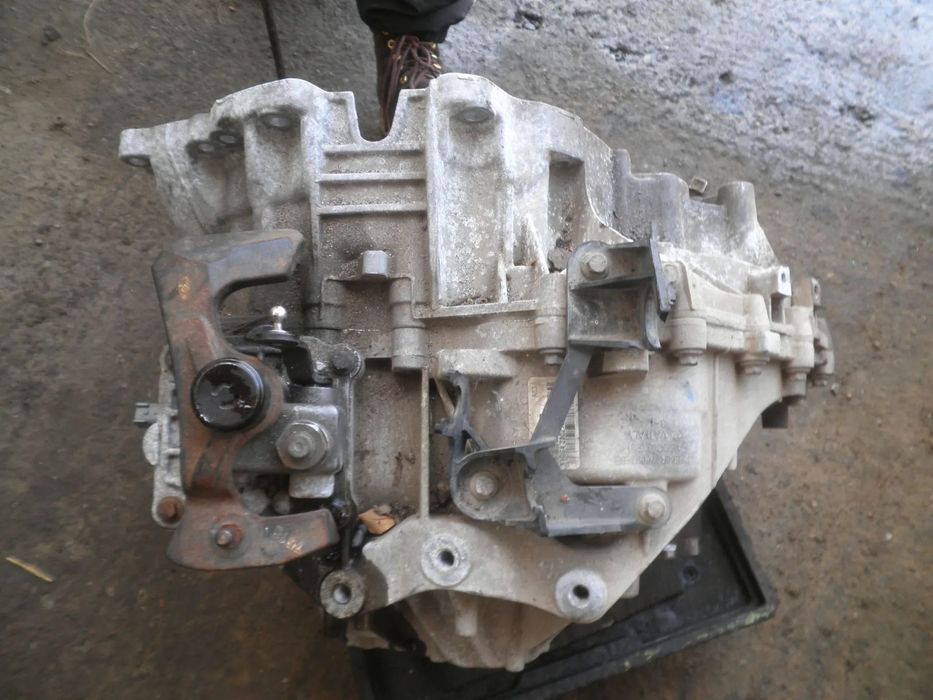 Cutie viteze Volvo S60 S90 V40 V70 XC60 2.0B B4204T19 GU1R-7002-EED RFE66R-7F097-BB