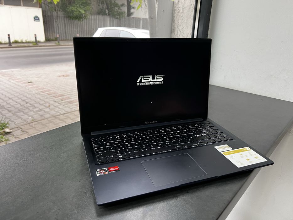Laptop asus vivobook