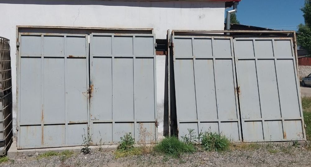 Продается Ворота 1 штук. Б/у
