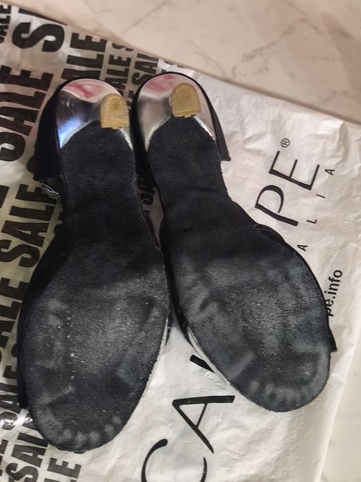 Обувки за латино танци