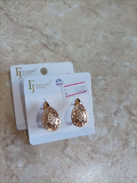 Серьги, кольца от 1600 и выше