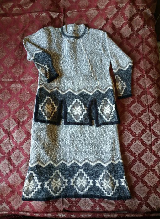 Костюм трикотаж шерсть р.52-54