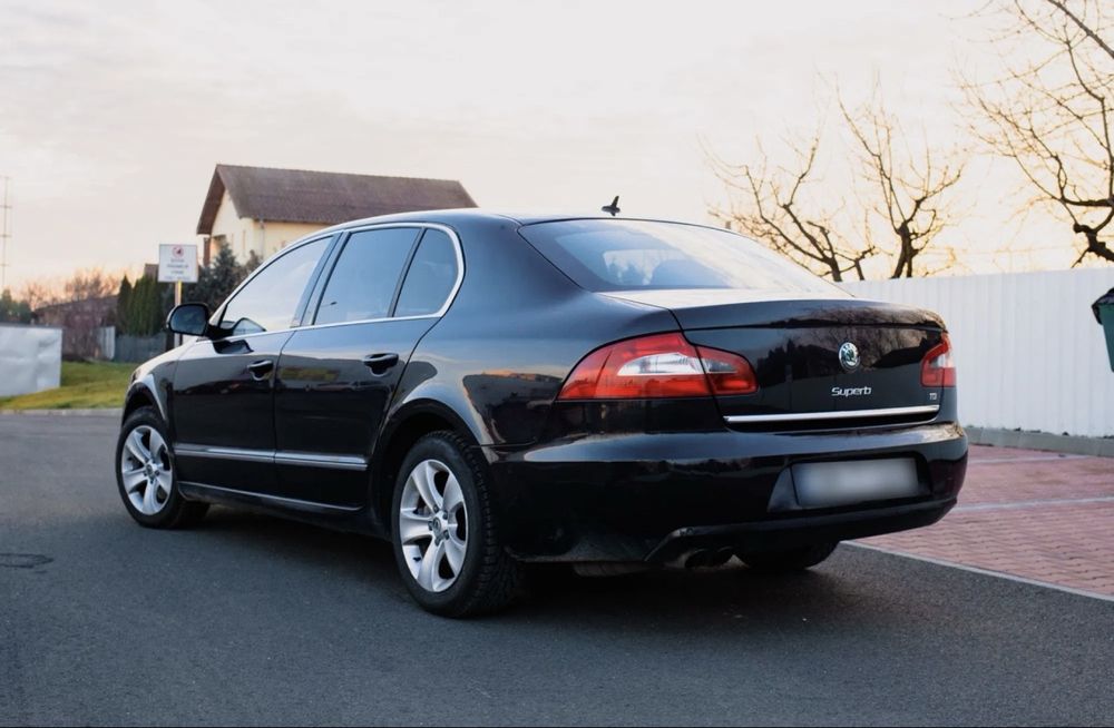 SKODA Superb 2011 — imagine 3