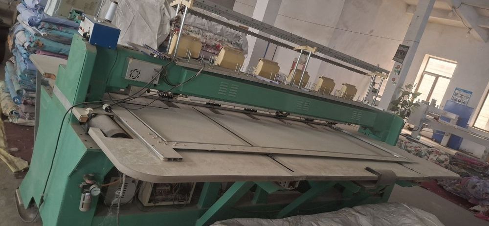 Фабричный швейный станок