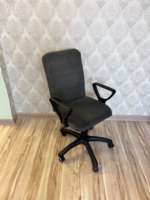 Кресло офисное компьютерное
