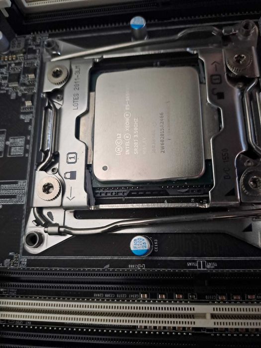 Vand PC Lenovo P510 Intel Xeon E5 v3