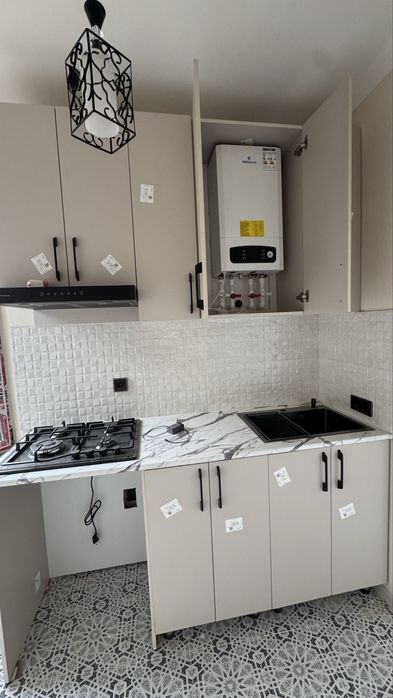 Продается квартира в Яшнабадском районе Новостройка Иззат 1в2х комнат