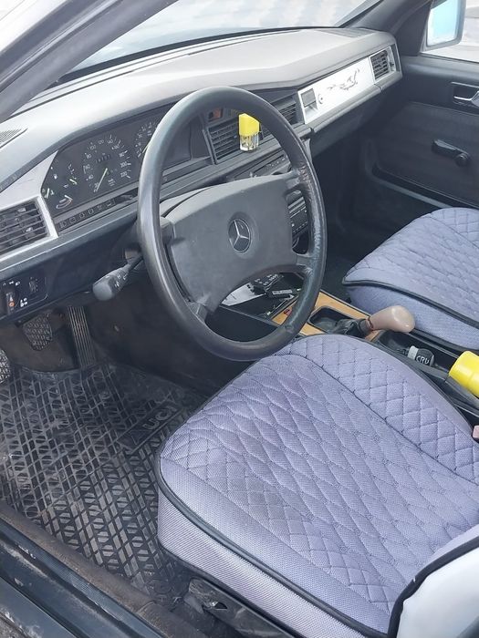 Продам машину мерседес