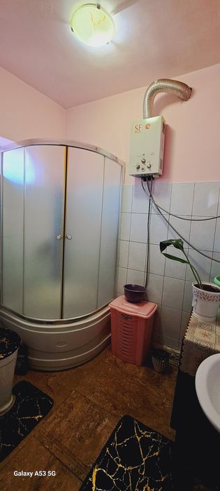 Продаётся дом в центре.