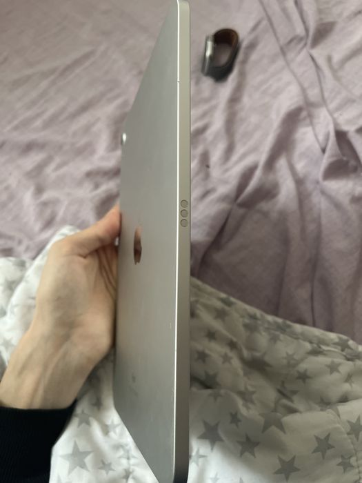 Ipad 10 состояние хорошее не идеал