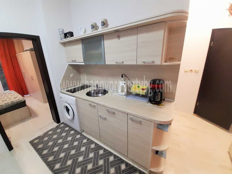 Продава се Тристаен апартамент в к.к. Слънчев бряг - 70 кв.м за 1100 €/кв.м - Снимка #2