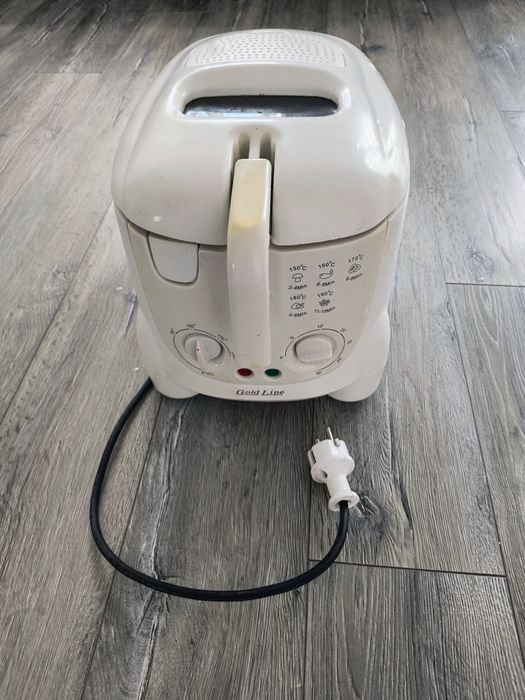 Friptoza electrica la 220.destinata pentru  cartofi prăjiți etc