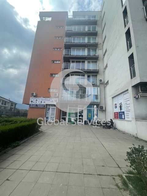 Продава се Двустаен апартамент в София, Дружба 2 - 67 кв.м за 2083 €/кв.м - Снимка #2