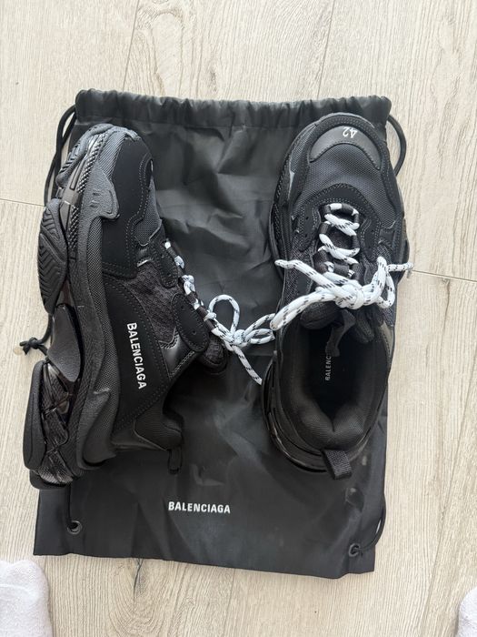 Balenciaga Triple S negru 42