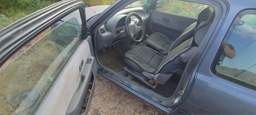 Nissan micra 1.0 на части