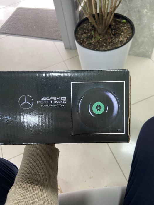 Невероятная Lego машинка F1 Mercedes – собирай и гоняй как чемпион!