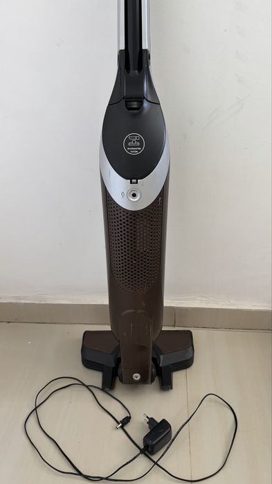 Aspirator vertical Bosch Flexxo Serie 4