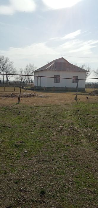 Продам дом, яхши жойда жойлашган