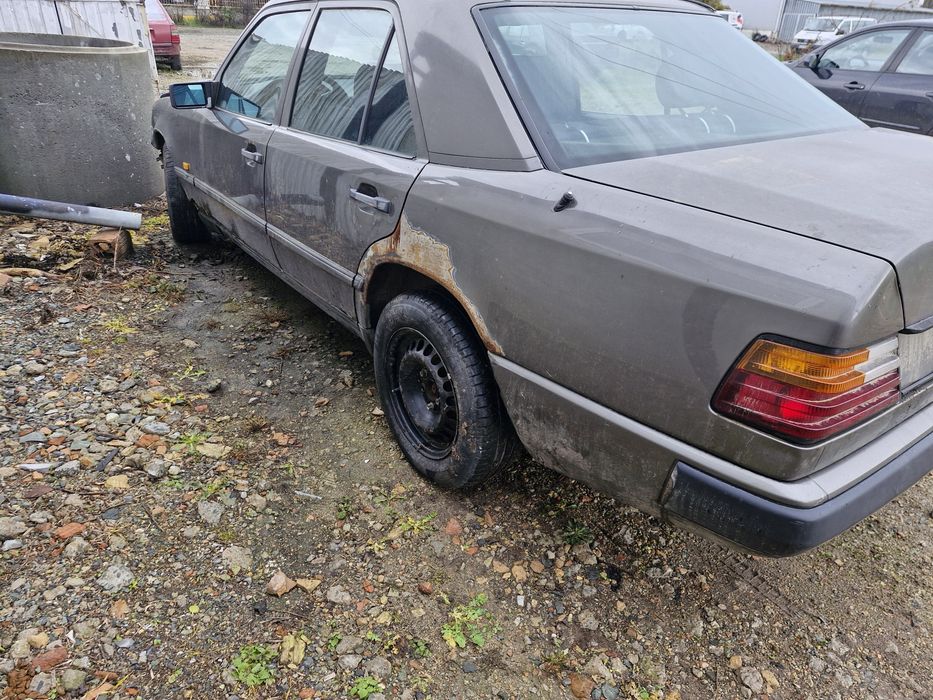 Мерцедес 124 НА ЧАСТИ