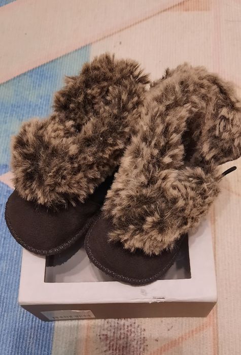 Ghetute din piele,  Zara Mini, masura 15,16