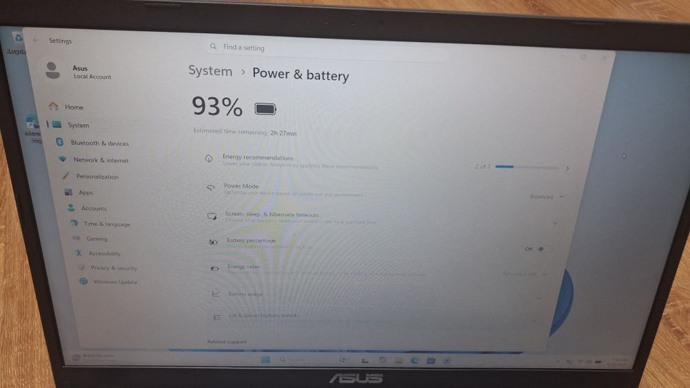Laptop Asus i3 gen 11 8gb ram ssd m2 512 impecabil