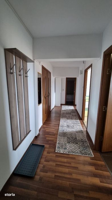 Apartament 3 camere în Răcădau, zonă liniștită