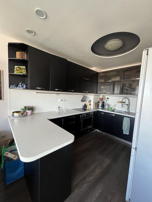 Дава се под наем Тристаен апартамент в Пловдив, Южен - 100 кв.м за 612 € - Снимка #3