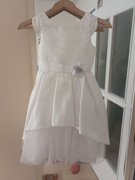 Шаферска рокля р-р 116-122