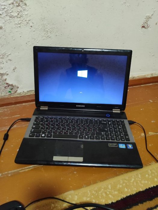 Samsung komp sotiladi