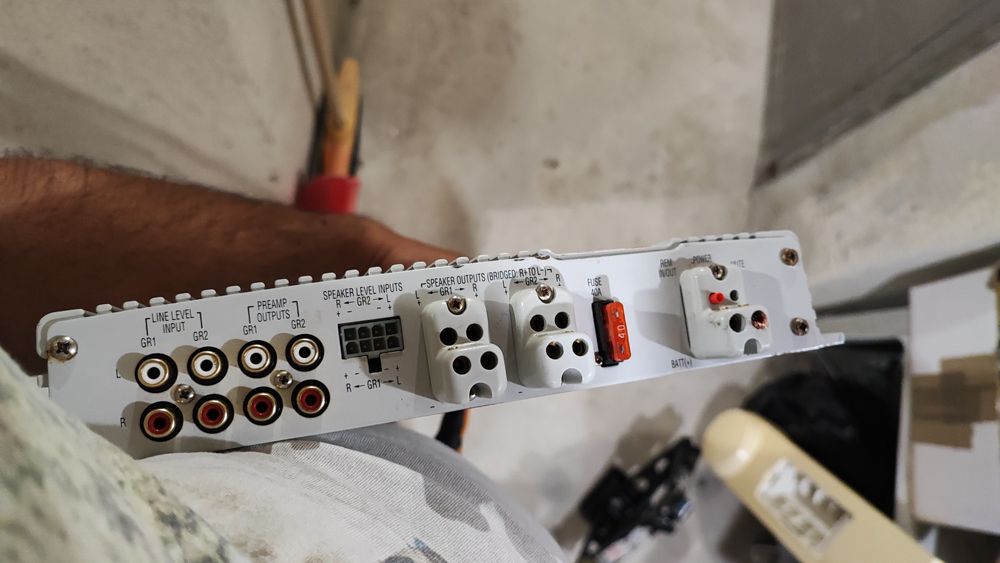 Усилвател JBL Иползван