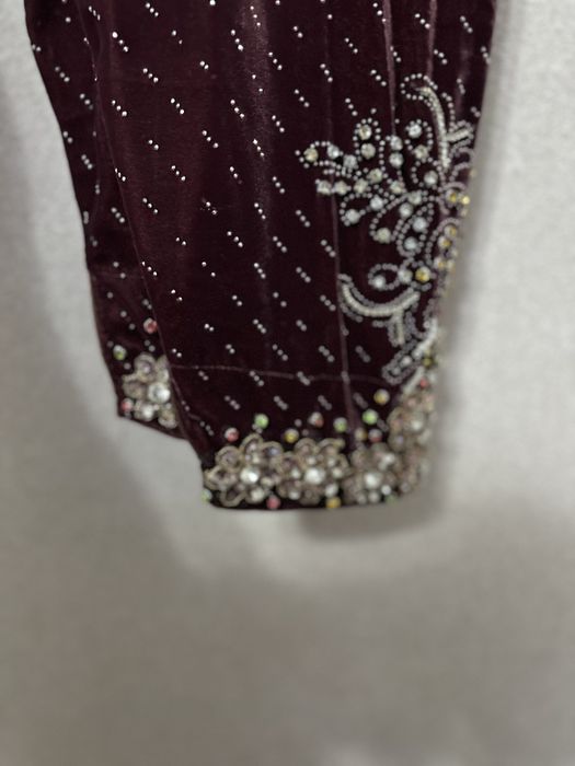 куйлак иштони билан бир маротаба йийилган