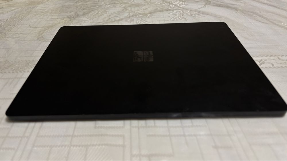 Surface laptop 4