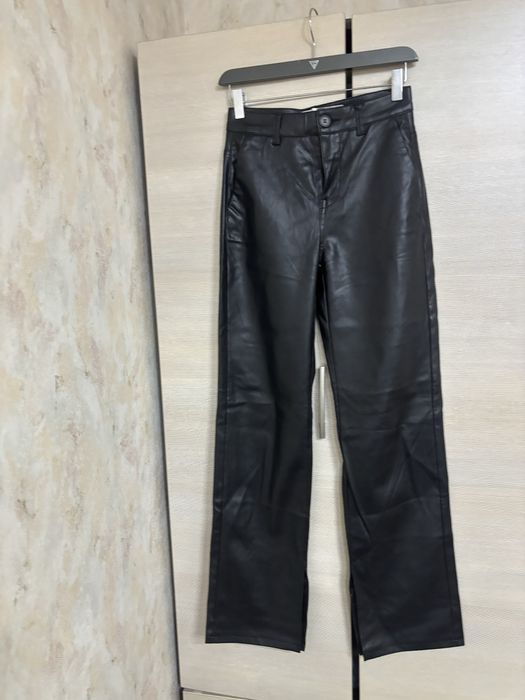 Кожен панталон с еластан