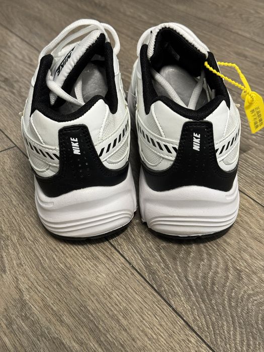 Кроссовки Nike Initiator