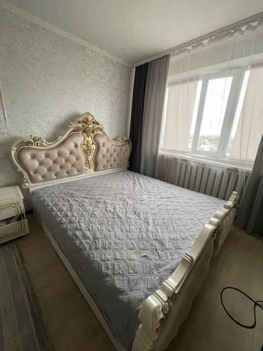 Кровать двухспалка с тумбами