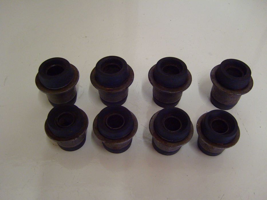 Основа задна броня за FORD FOCUS, каре, селенови втулки за ВАЗ.