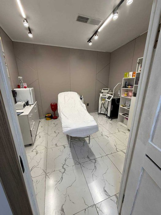 Ищу сменщицу в кабинет косметологии