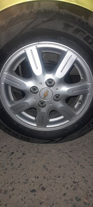 14 diska Radnor sotiladi