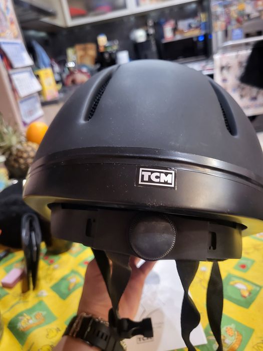 Каска за езда на "TCM"