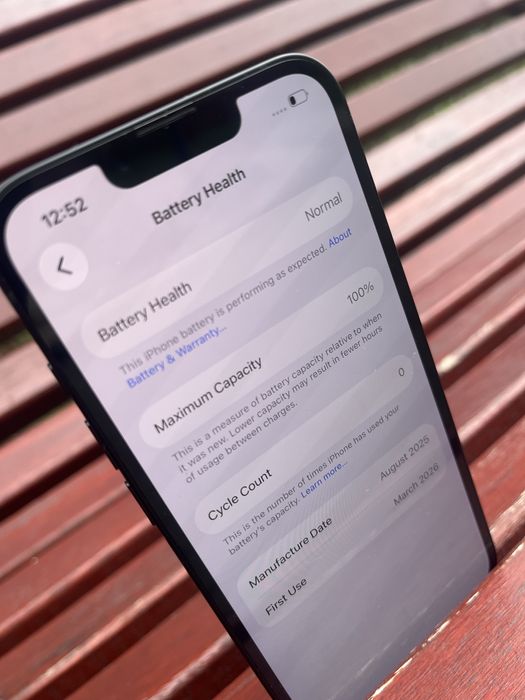 Oferta Zilei : iPhone 16 E / NOU / 0 incarcari / 0 minute