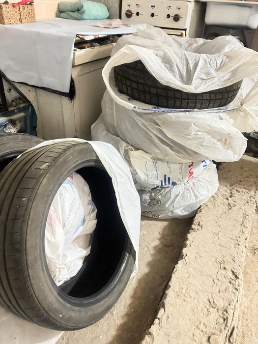 Шины зимние 17 215/45