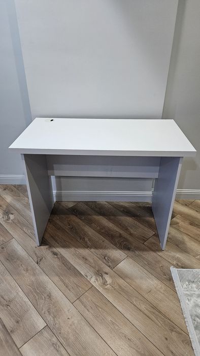 Стол компьютерный