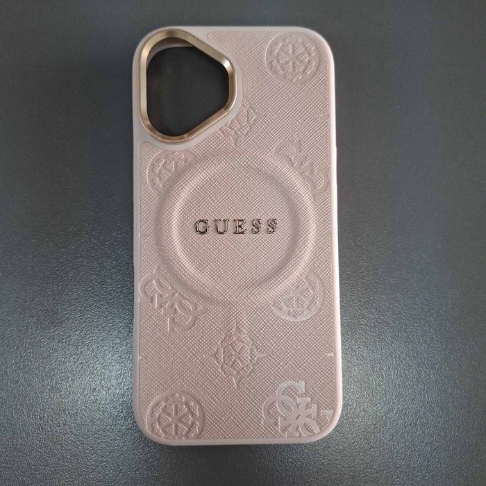 Оригинален гръб GUESS за iPhone 17 с вграден MagSafe за безжично зареждане кожен стилен кейс  издаден при камерата за по добра защита  за айфон 17